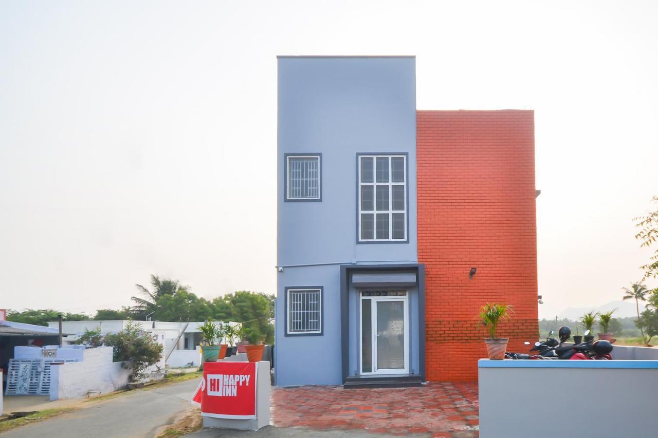 Oyo Flagship 48365 Hotel Shiva'S Castle Chalisgaon Bagian luar foto